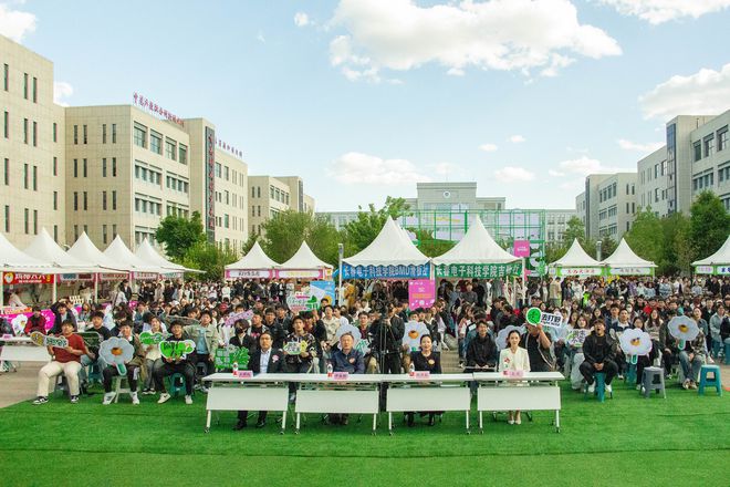 长春大学生春日踏青季首站走进长春电子科技学院(图7)